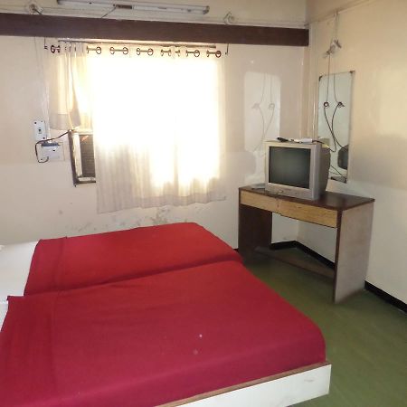 Sāngli Hotel Sadanand מראה חיצוני תמונה
