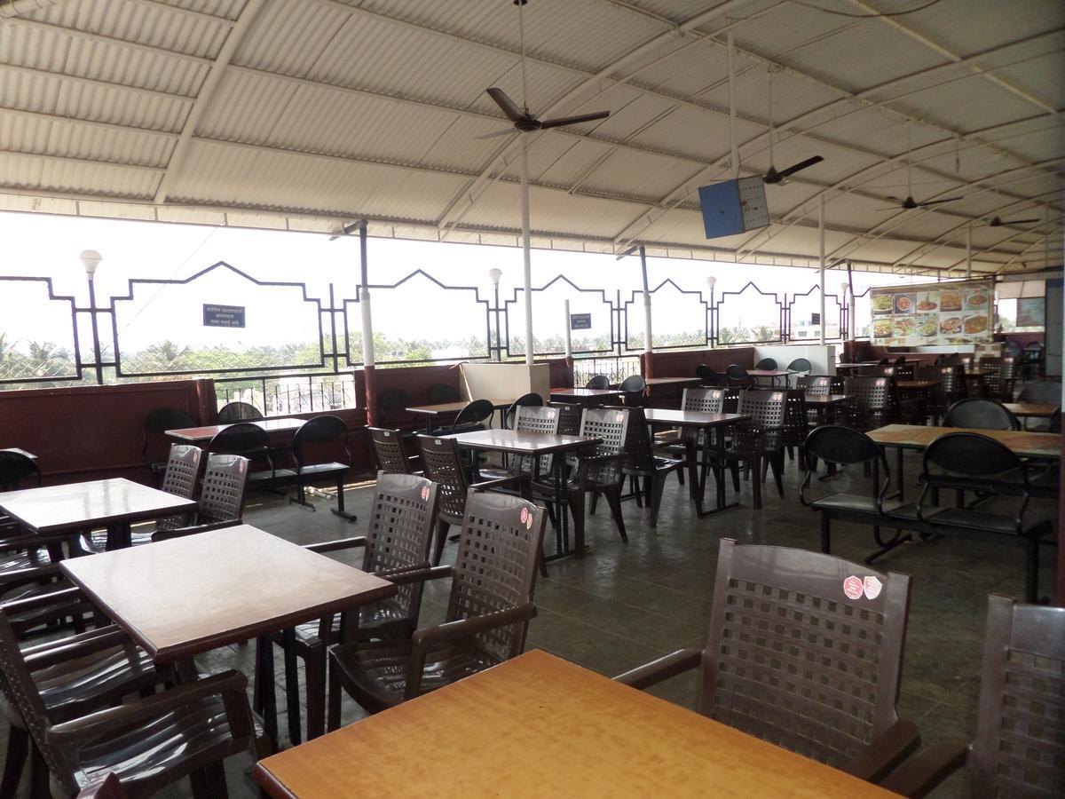 Sāngli Hotel Sadanand מראה חיצוני תמונה