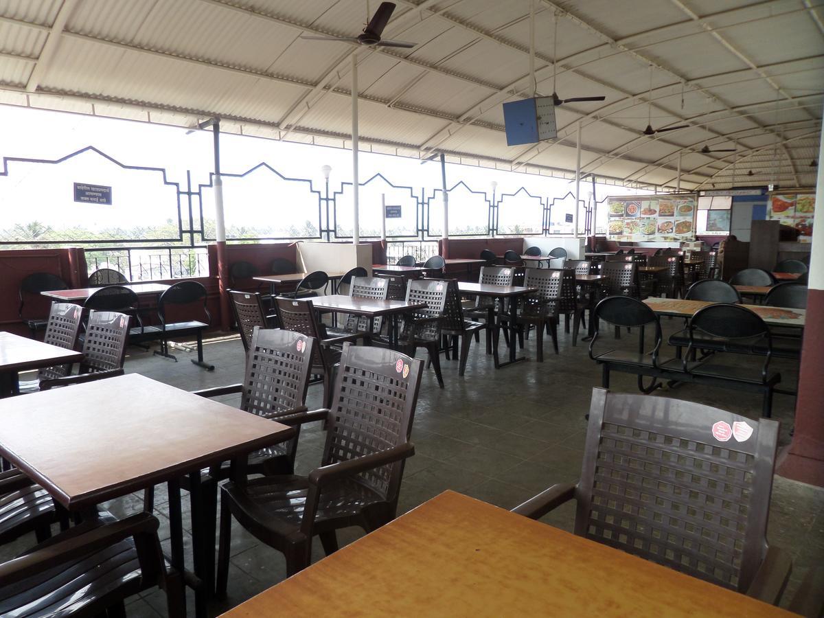 Sāngli Hotel Sadanand מראה חיצוני תמונה