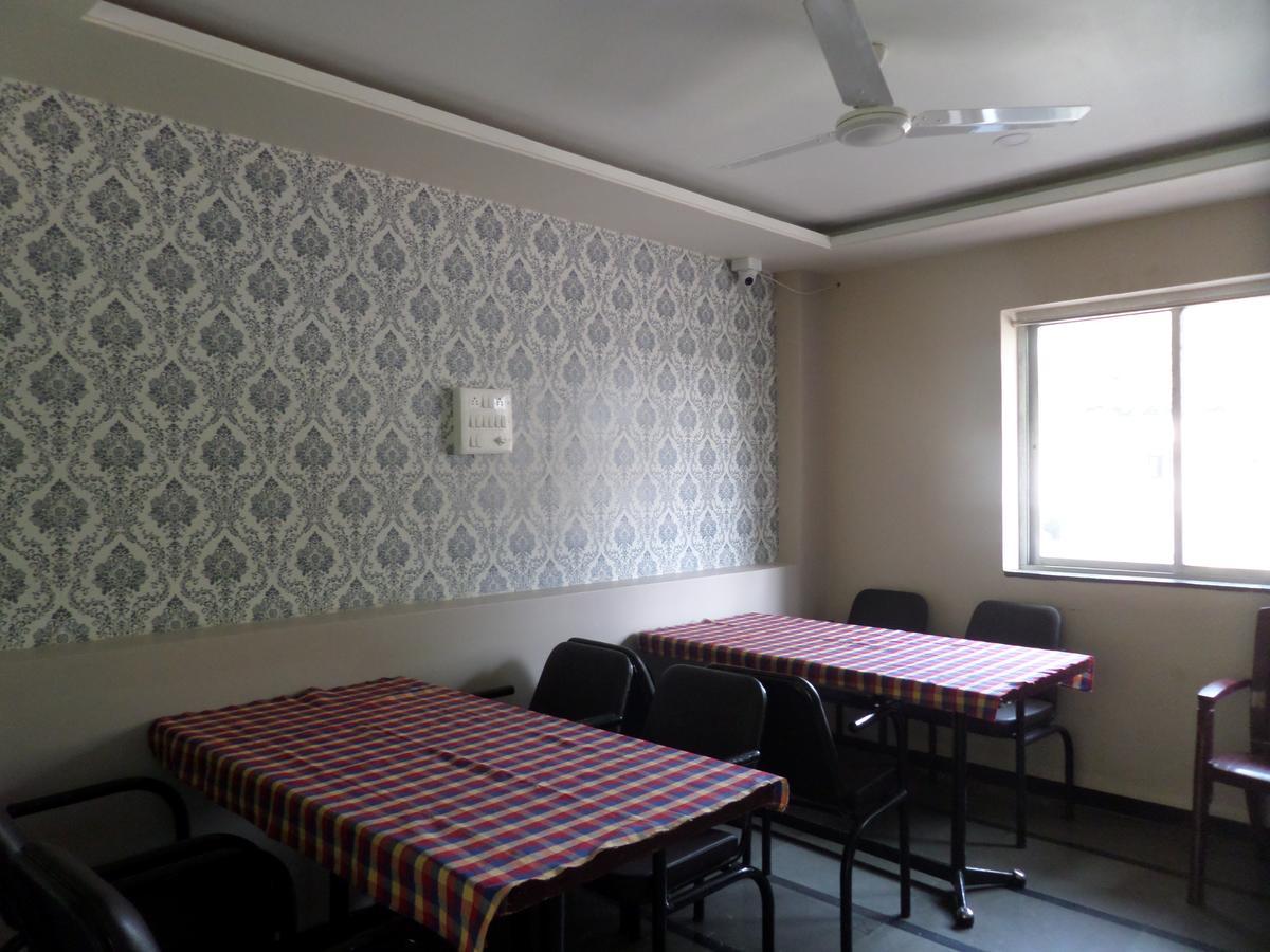 Sāngli Hotel Sadanand מראה חיצוני תמונה