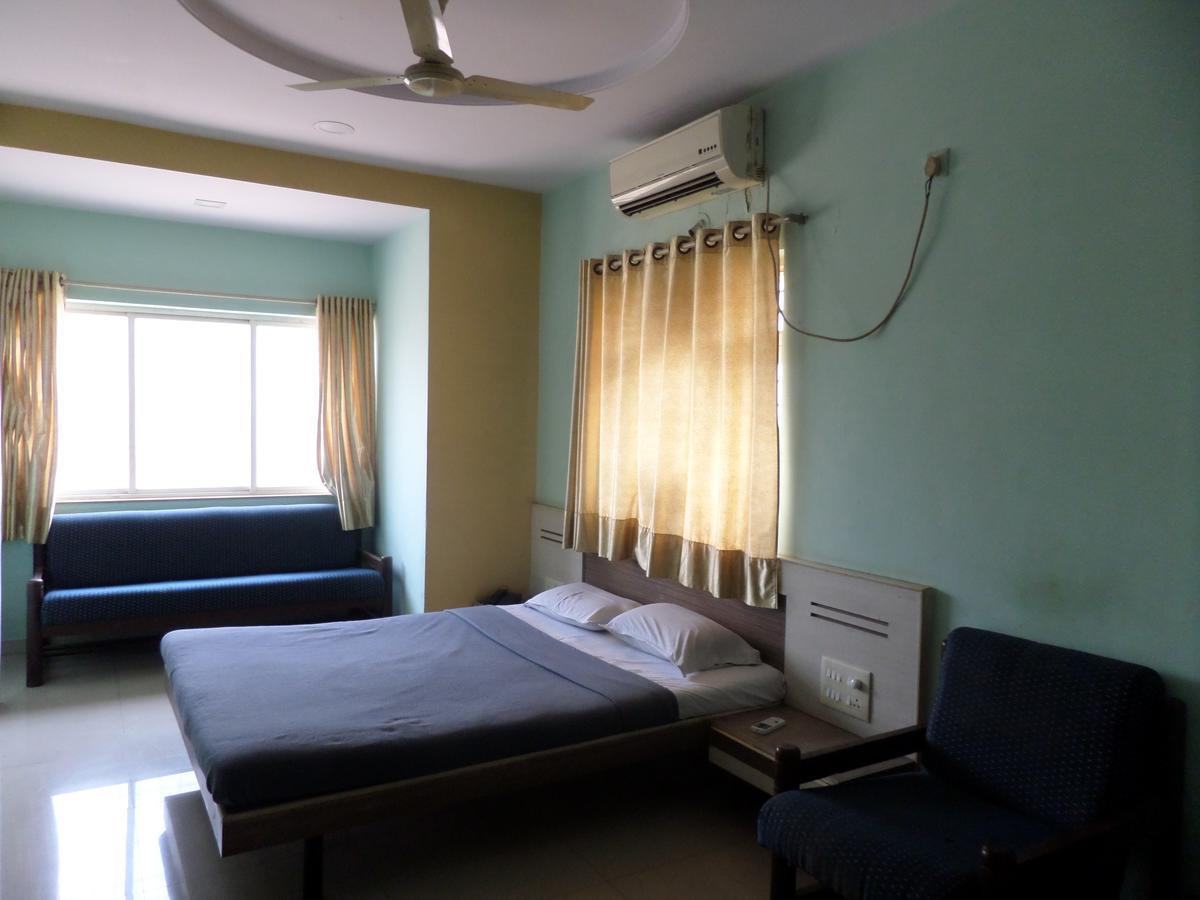 Sāngli Hotel Sadanand מראה חיצוני תמונה