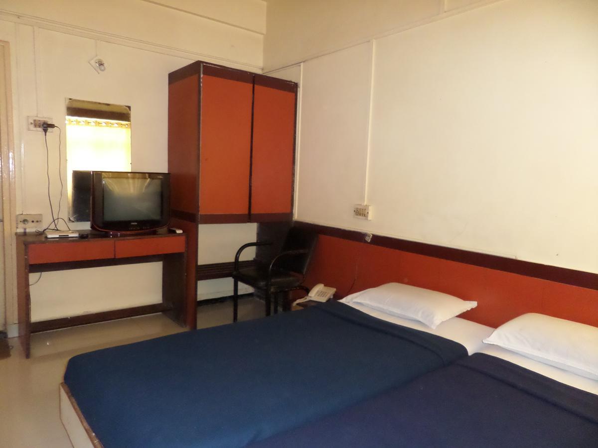 Sāngli Hotel Sadanand מראה חיצוני תמונה